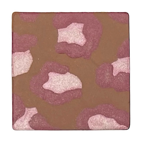 Victoria’s Secret In Deep Radiant Face Trio - Picture 1 of 1